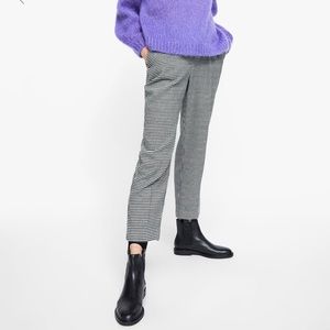 Zara Low heel leather ankle boots